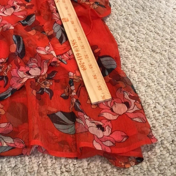 𝅺A. New. Day red flower dress size medium - Picture 9 of 12